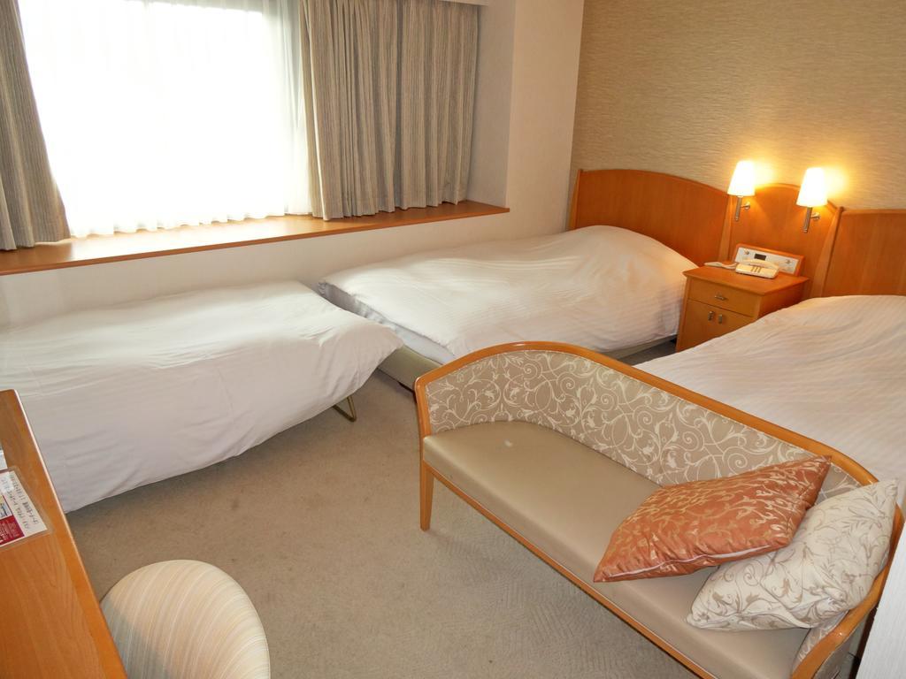 Kobe Luminous Hotel Exterior photo